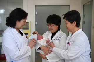 42岁二胎妈妈